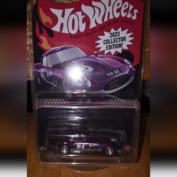 2023 Collectible Hot Wheels RLC Jaguar E Type - Picture 9 of 9
